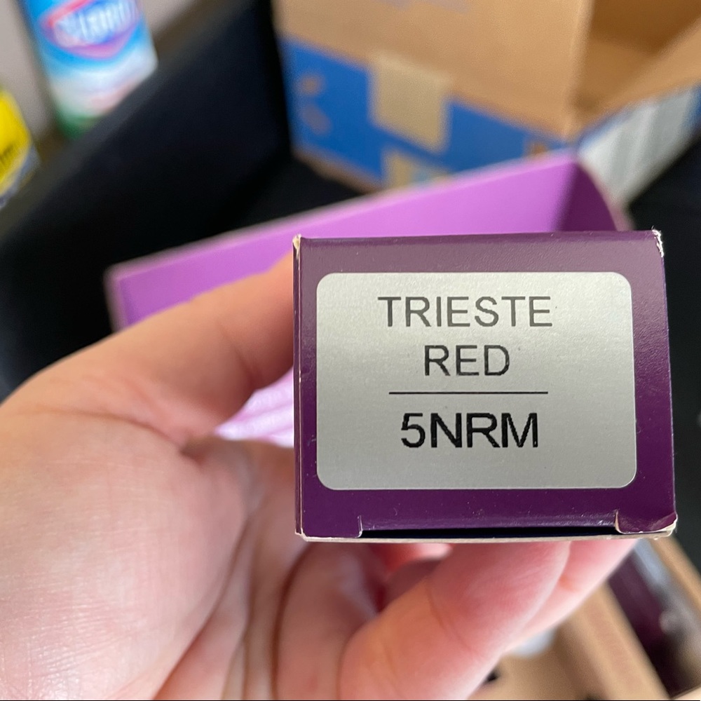 Brand new Madison Reed hair color (missing gloves, everything else in box)